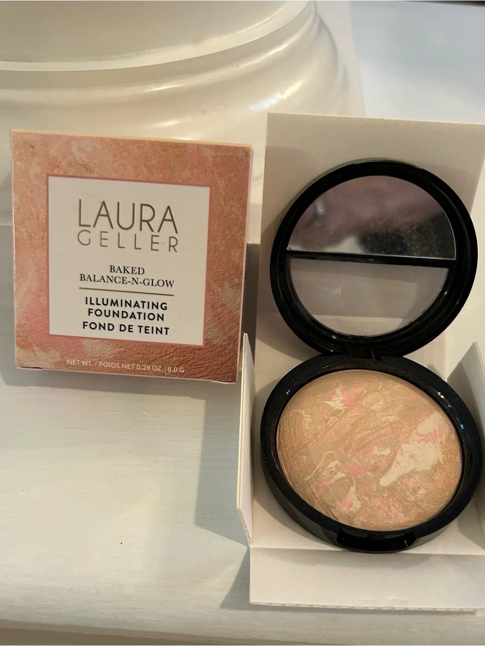NIB Laura Geller Baked Balance-N-Glow Illuminating Foundation